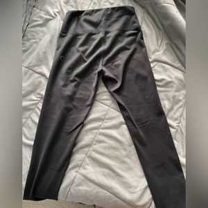 Small black American Eagle leggings